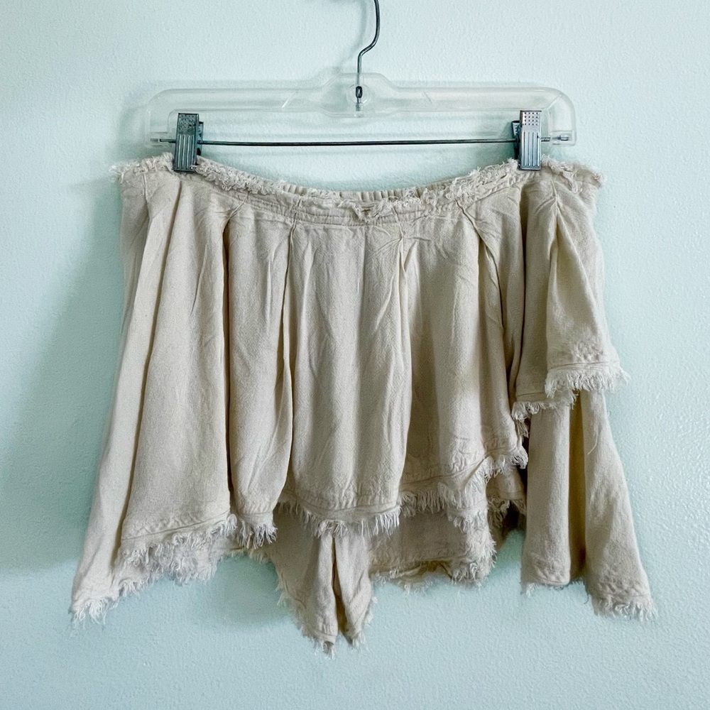 Free People | Cream Frayed Hem linen Blend shorts